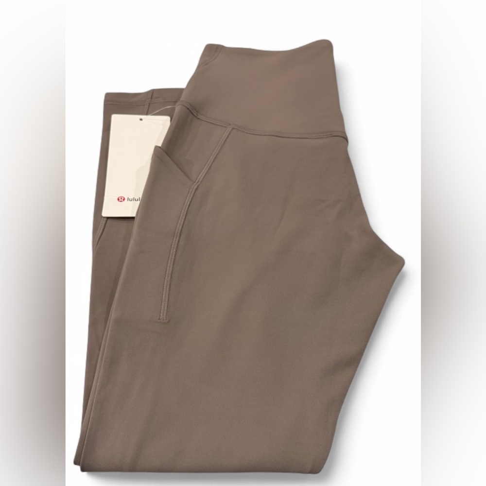 NWT! Lululemon Athletica 25” Align Leggings with Pockets - Picture 5 of 8